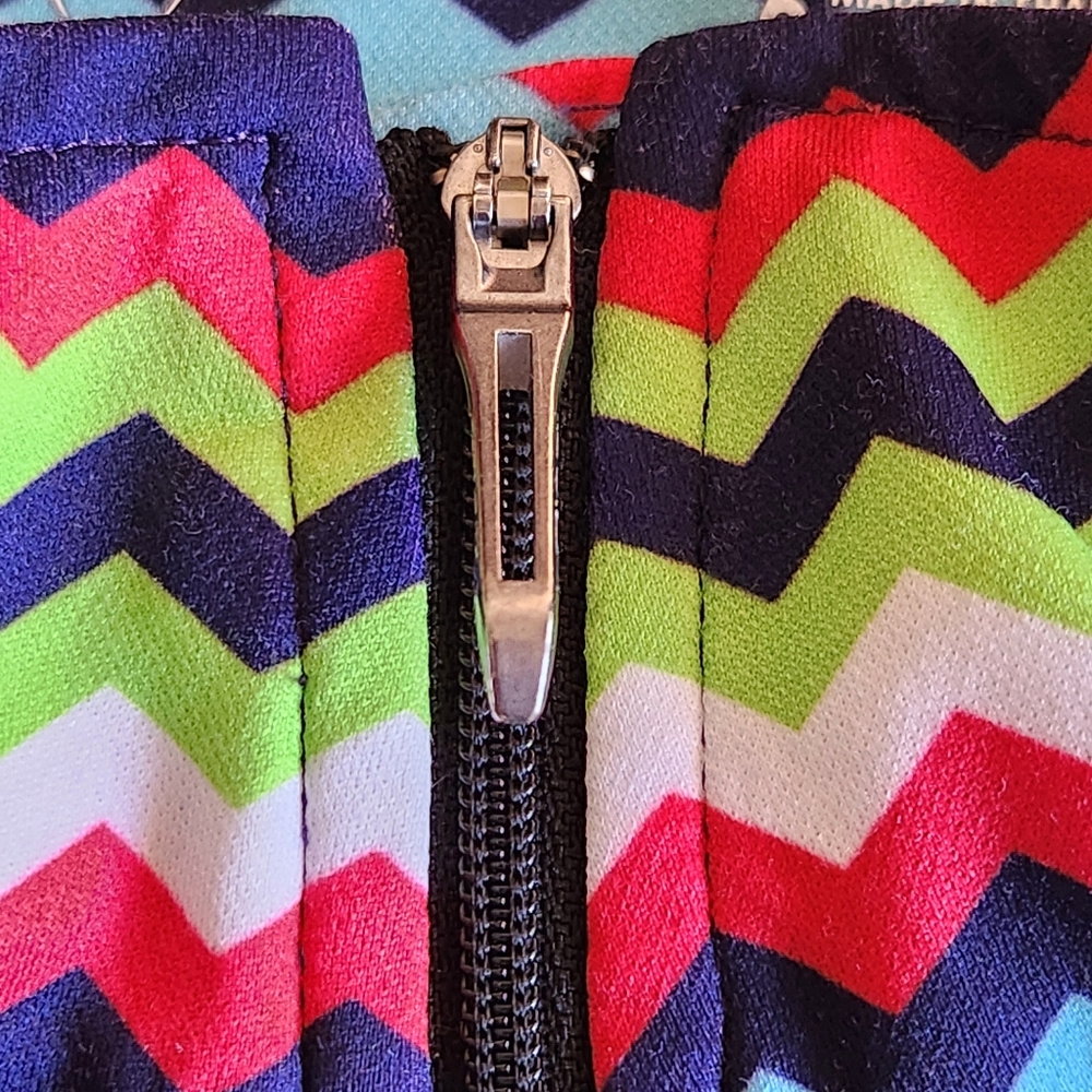 Spyder Colorful Zigzag Patterned ¼ Zip Pullover S… - image 6